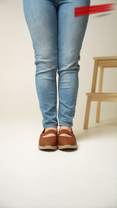 LARRIE Kasut Perempuan Willa 2-Inch Elastic Strap Slip-On - L52602-QY02SV