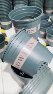 Thickened gallon flowerpot green pineapple potted balcony rose resin plastic flowerpot holder