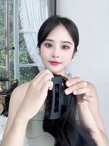 Fashion High Curly Ponytail Wig with Black Clip Womens Curly Hair Black Fluffy Hair Easy To Wear Ponytail