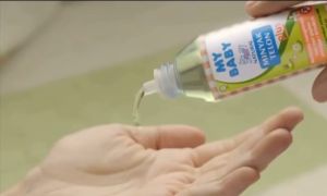 MY BABY Minyak Telon Plus Eucalyptus 8 Jam Perlindungan Anti Nyamuk untuk Kulit Sensitif - Hypoallergenic