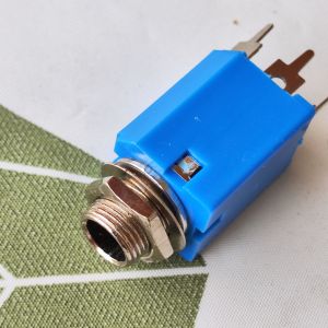 Soket Mic Socket Akai Kotak Biru 3 Pin