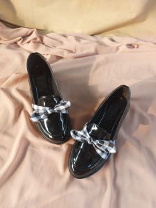 Alassuku Store Sepatu Docmart Wanita Pita Terbaru 2023