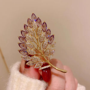 Purple Crystal Leaf Shining Brooches For Women Safety Pins Fashion Rhinestone Clothing Coat Brooch Accessories Elegant Pin