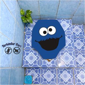 Tutup Closet WC Jongkok karakter Elmo berbahan spon karet tebal