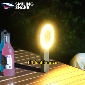 พร้อมไฟฉาย LED เคสระบายความร้อนฉลามยิ้มได้7โหมดไฟอุ่น90 ° พับ Type-C ชาร์จได้พร้อมตะขอกลางแจ้งกันน้ำ FS131เคสระบายความร้อนฤดูร้อน