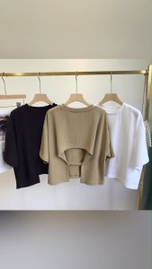 [ส่งเร็วพิเศษ!] C เสื้อยืดคอกลมแขนสั้นทรงหลวมแฟชั่นสุดฮิต เปิดหลัง สไตล์เกาหลี ผ้านุ่มสวมใส่สบาย เสื้อผ้า Women Lady Clothing พร้อมส่ง / เก็บเงินปลายทาง รุ่น-335