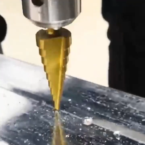 3pcs HSS ดอกสว่าน ทรงเจดีย์ ดอกเจดีย์  High Speed Steel 4241  สว่านบิต  ดอกเล็ก-ใหญ่ ขนาด 4-324-204-12 วัสดุ  Steel Step Cone Drill Titanium Bit Set