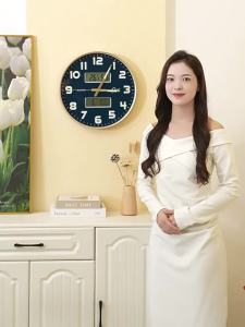 Compas | Nightlight Silent Wall Hanging Clock