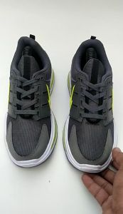 HOT PROMO! Sepatu Sneaker Casual Pria Wanita Grey Trendy Sepatu Wanita Terbaru 2023