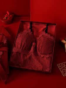 ชุดนอนผ้ากำมะหยี่นุ่มเงาสำหรับผู้หญิงเดรสใส่นอนเซ็กซี่ชุดเช้าสำหรับเจ้าสาวระดับสูงชุดกล่องของขวัญแต่งงานสีแดงแบบฤดูใบไม้ร่วงและฤดูหนาวชุดคลุมนอนสำหรับปีนักษัตรตัวเอง