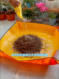 【i.Rumah】Gardening Mat Portable Hand Grow Tool Waterproof