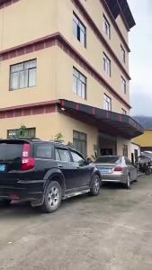 จัดส่งจากจีน [2025] ชุดโยคะรัดรูปสำหรับเด็ก Green Line เสื้อผ้าแห้งเร็ว ชุดกีฬาชั้นฐานสำหรับเด็ก ชุดออกกำลังกายยืดหยุ่นสูง 3.8