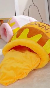 ที่นอนกระต่าย แต่สัตว์อื่นๆก็สามารถใช้ได้ เช่น กระรอก ชูการ์ หนู แฮมเตอร์ นกแก้ว รูปรังผึ้ง ขนาด 35x25x25 CM