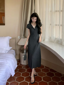 DENGLIULIU | Retro Lace V-Neck Gray Knit Dress