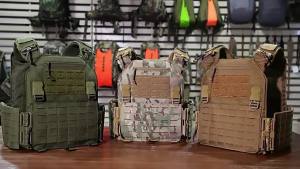 UNIONTAC 1000D ไนล่อนรวดเร็วปล่อยเสื้อกั๊กยุทธวิธีเสื้อเกราะชุดอุปกรณ์กับ EVA Soft plate Survival Kit