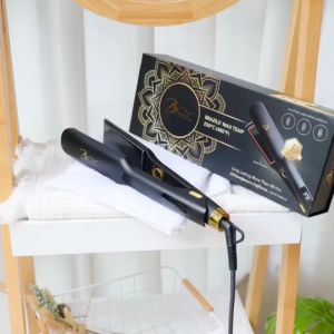 ที่หนีบ Brazils Max Temp 250 C กว้าง 1.75 นิ้ว รับประกัน 1 ปี สินค้า มี มอก. รับรอง แผ่นหนีบลื่น ไม่กินผมหนีบผมตรงนาน ไม่คืนทรงแม้ผมหยิกมากWet to dry แถมฟรี กระเป๋ากันความร้อน ความร้อนเสถียร ร้อนเร็ว ร้าน Brazils