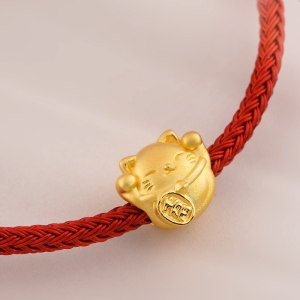 Chow Sang Sang 周生生 999 Gold Charme Lucky Cat Charm for Women & Men 96356C (Bracelet Not Included)