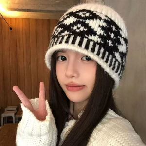 Womens Knitted Cap Wool Mixed Retro Wool Hat For Keeping Warm Big Head Sized Cold Proof Hat For Male Head