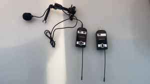 UHF wireless violin microphone system wireless transmitter and receiver clip on instrument microphone and system microphone suitable for violin musician active PA system