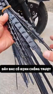 DÂY CHỐNG TRƯỢT LỐP XE MÁY COMBO 10 CÁI 50CM – GAI TĂNG MA SÁT | DỄ GẮN TIỆN DỰ PHÒNG