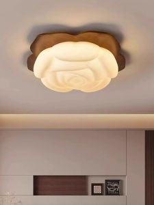 VINCAN | Retro French Luxurious Ceiling Light Floral Design