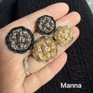 Nút Kim Loại Viền Hoa Bất Đối Xứng Manna Nút Áo Len Nút Áo Khoác Nữ Nút Trang Trí Cho Áo Len Cardigan Hở