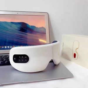 Máy Massage Mắt kết nối Bluetooth vừa thư giãn vừa nghe nhạcthiết kế tinh tế với màu trắng thanh lịch thoải mái đem lại cảm giác dễ chịu cho người sử dụng.