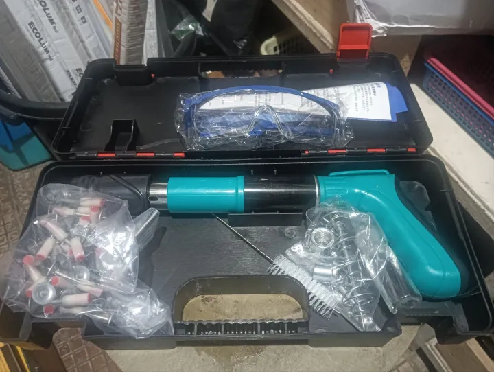 Nail%20Gun%20Heavy%20duty.%20complete%20set%20nail%20sunglass%20protection%20&%20cleaning%20kit%20-%20Image%203