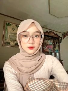 Kacamata Photocromic Lensa Minus -0.50/-6.00 Model Cat Eye Free Box Dan Lap