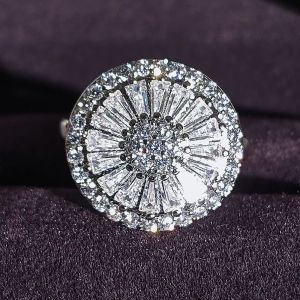 New Arrival Fashion Unique Design Silver Color Halo Engagement Wedding Ring for Women Valentines Day Gift Jewelry R5206b