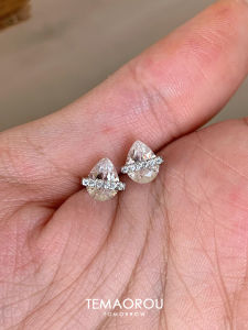 Exquisite 925 Silver Needle Mini Moissanite Waterdrop Earrings Womens Sleepwear Friendly Ear Jewelry Fashionable Drop Earrings