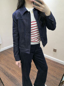 YUFUQING | แจ็คเก็ตยีนส์สีน้ำเงินเข้มสไตล์อเมริกันย้อนยุคสำหรับผู้หญิง ทรงหลวม ลำลอง หลากหลายสไตล์ เสื้อแจ็คเก็ตฤดูใบไม้ผลิ 2025