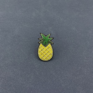 Handmade French Embroidery Pineapple Pattern Sweater Jacket Versatile Trendy Sweet Cute Silk Brooch Pin Home Fabric Accessories