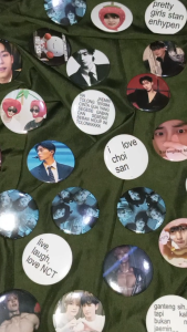 TANPA MIN. ORDER | Cetak Pin Custom Glossy Glitter Doff Laminating 44 58 mm Souvenir Freebies