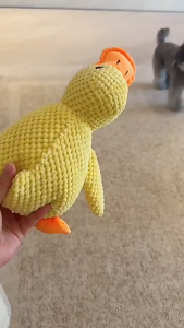 Durable Chew Toy Plush Duck Squeak Sound Dog Teething Molar Cleaning Interactive Biting Resistant Pet Doll