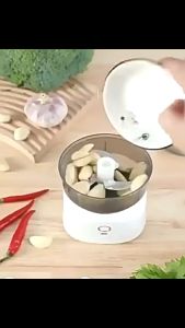 【ครื่องครัวสุดล้ำ】เครื่องบดสับ-ปั่น-ผสม ใช้งานง่าย ทำอาหารได้หลากหลาย!