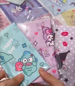 🔥 (1pc) Cute Cartoon Microfiber Glasses Clean Cloth 柔软可爱卡通眼镜布专用擦拭布不伤镜片(独立包装)
