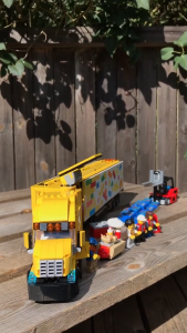 [BrickStory] LEGO City Yellow Delivery Truck (60440)(1061 Pieces)