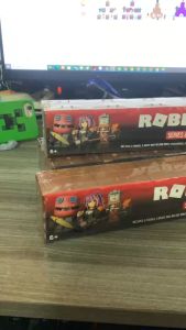 Roblox toys series 8 hàng chính hãng có mã code đổi thưởng