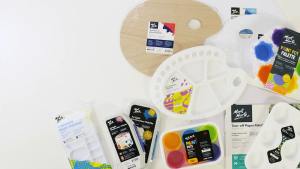 Mont Marte Disposable Plastic Palettes 5pcs set