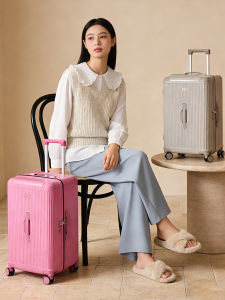 Virgin | Durable Large Capacity Deep Compartment Zippered Luggage