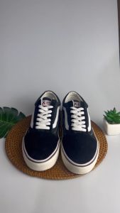 SEPATU SNEAKERS PRIA WANITA HITAM PUTIH COWO KEREN BUAT GAYA SEPATU WANITA TERBARU SEPATU SNEAKER WANITA CANVAS AUTHENTIK OTENTIK SLOP SEPATU SEKOLAH SEPATU KEREN SEPATU KULIAH SEPATU PRIA KEREN LAKI LAKI CEWEK DEWASA BRAND LOKAL AKNA JAVASTORE
