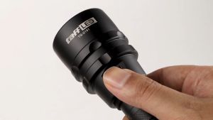 PROMO TERBARU Senter Selam LED Diving Lampu Dalam Air Laut Nyelam Scuba Dive Waterproof IP68 T6 Paket Lengkap 2 Batre + Cas