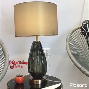 Đèn bàn phòng khách phòng ngủ thân thuỷ tinh cao cấp DB719 Ngọc Thắng (Tặng kèm một bóng Led 12W 3 chế độ màu)