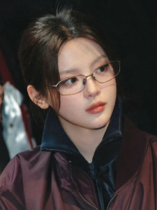 CHUTONG | Luxury Titanium Unconventional Narrow Frame Eyeglasses Customizable Degree