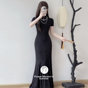 Black Elastic Tailored Fish-Tail Cheongsam Dress