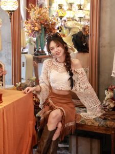 Bohemian Retro Hollow Out Knit Sweater Travel Casual Short Length Fashionable Womens Top with Needlework Detailing