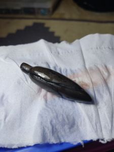 Batu bunga kantil warna hitam natural