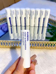 Son dưỡng môi giúp dưỡng ẩm phục hồi Kundal Honey & Macadamia Repair Moisturizing Cooling Lip Balm+