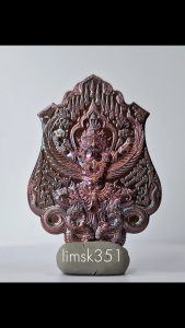 1389 Thailand Buddha Amulet 泰国佛牌. Phaya Krut Hlang Thao Wessuwan Run Phan Lan Mahawet. Kruba Wirut Yanasangwaro. Wat San Ma Mao. BE2565.